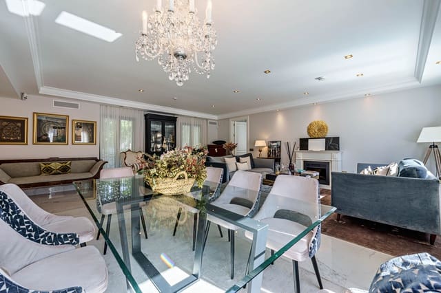 8 soverom Villa til salgs i El Limonar, Málaga by med svømmebasseng garasje - € 5 250 000 (Ref: 9494829)