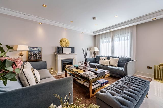 8 soverom Villa til salgs i El Limonar, Málaga by med svømmebasseng garasje - € 5 250 000 (Ref: 9494829)
