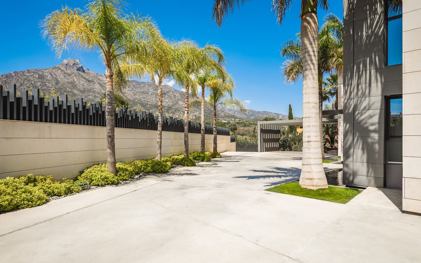 6 quarto Moradia para venda em Marbella com piscina garagem - 6 850 000 € (Ref: 9494830)