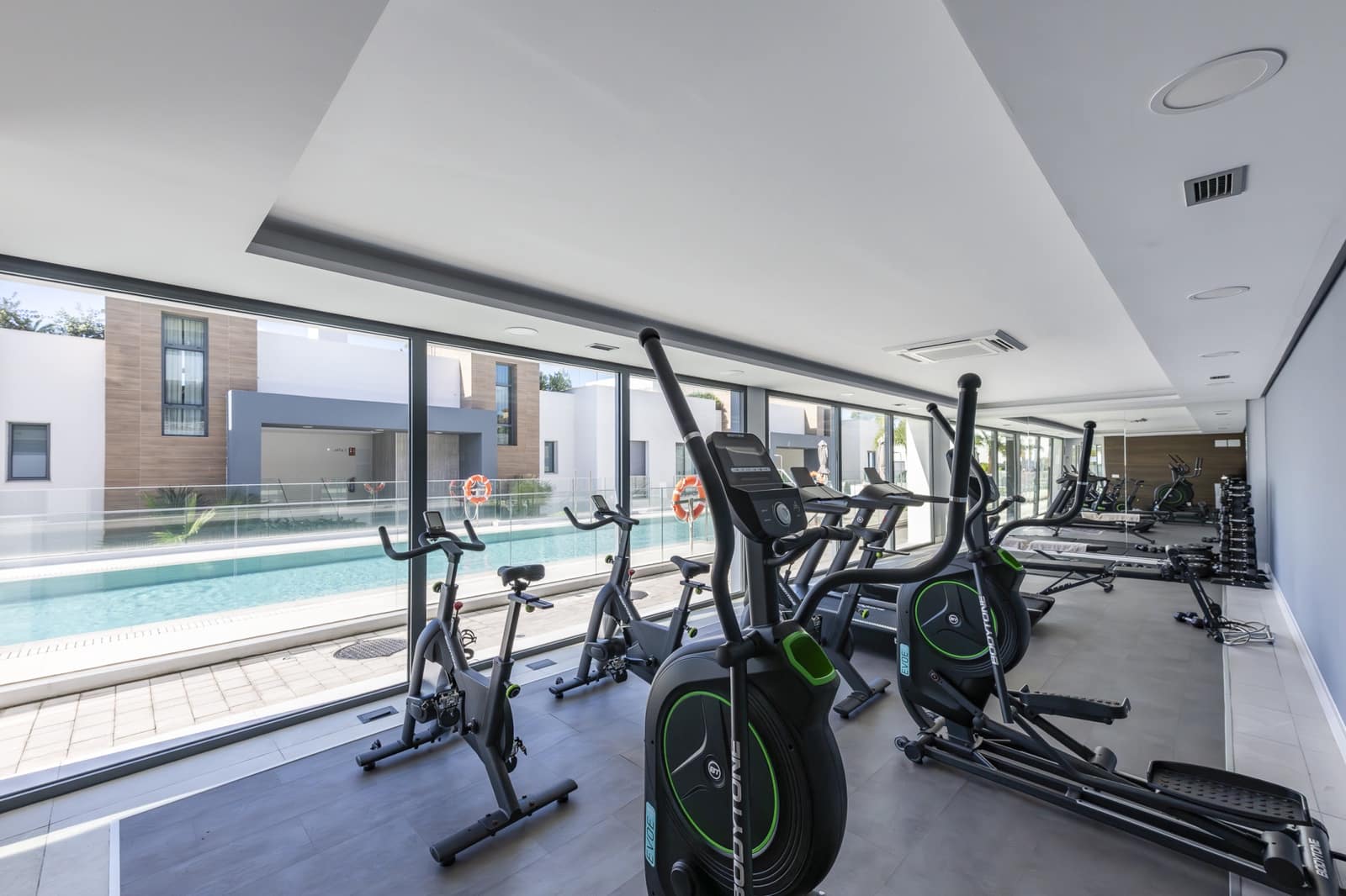 3 camera da letto Appartamento in vendita in Marbella con piscina garage - 1.075.000 € (Rif: 9494836)