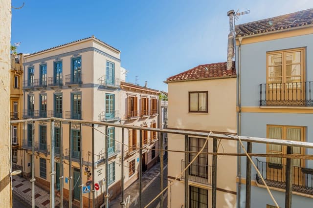 Leilighet til salgs i Centro Historico, Málaga by - € 4 000 000 (Ref: 9494839)