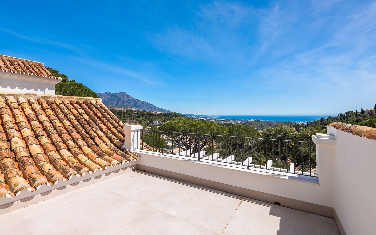 5 sovrum Villa till salu i El Madronal med pool garage - 3 985 000 € (Ref: 9494840)