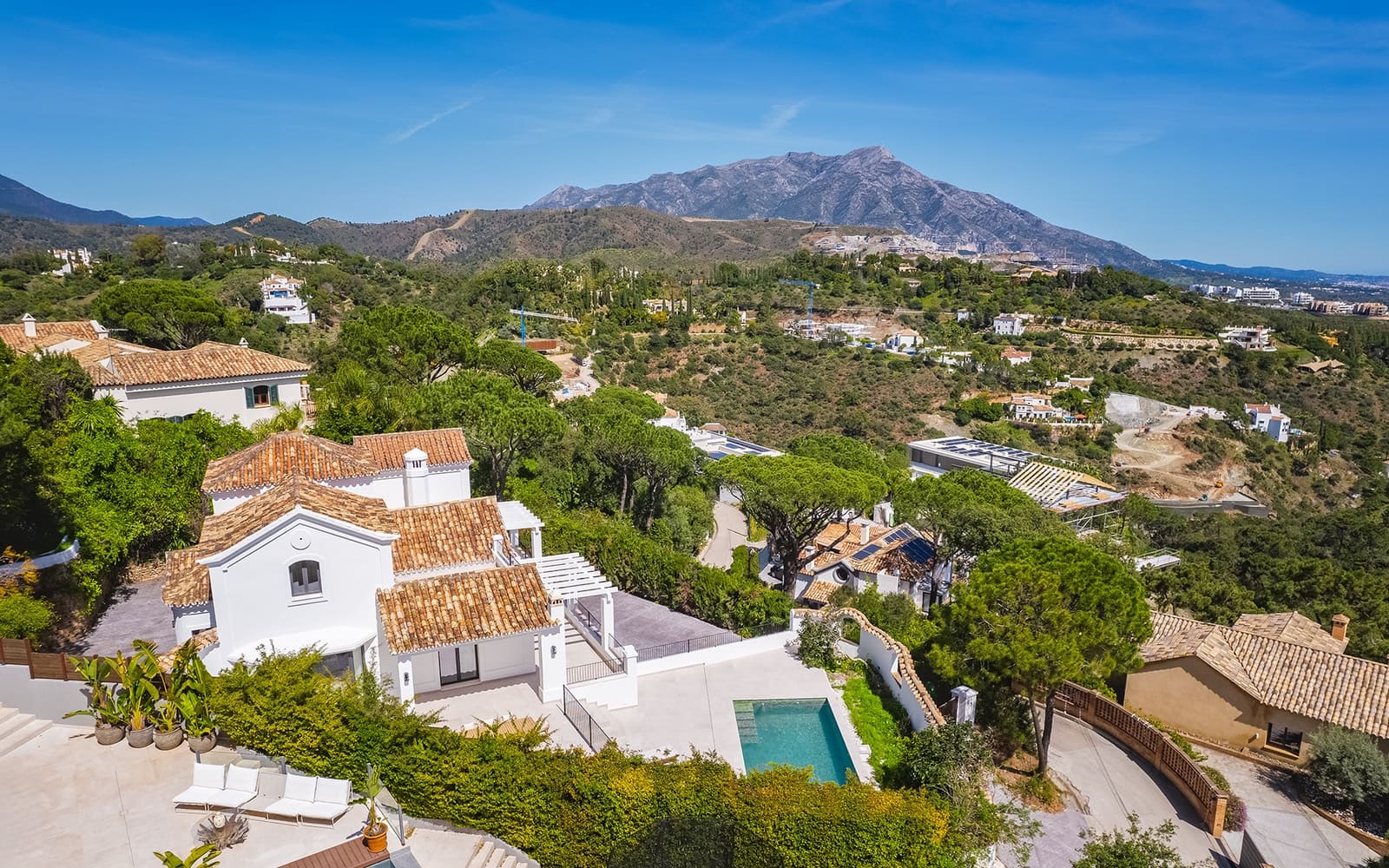 5 sovrum Villa till salu i El Madronal med pool garage - 3 985 000 € (Ref: 9494840)