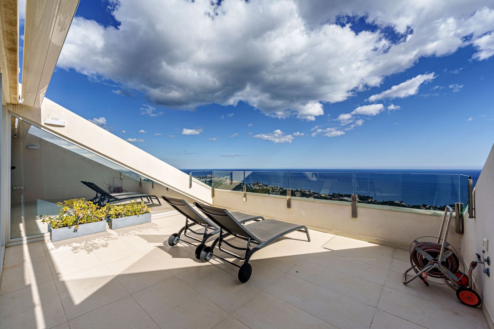 Ático de 3 habitaciones en La Capellania en venta con piscina garaje - 1.095.000 € (Ref: 9494841)