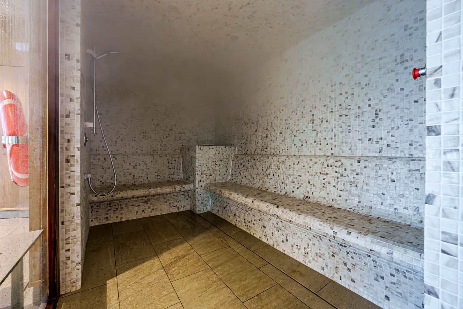 3 sypialnia Penthouse na sprzedaż w Benalmadena Costa z basenem garażem - 1 095 000 € (Ref: 9494841)