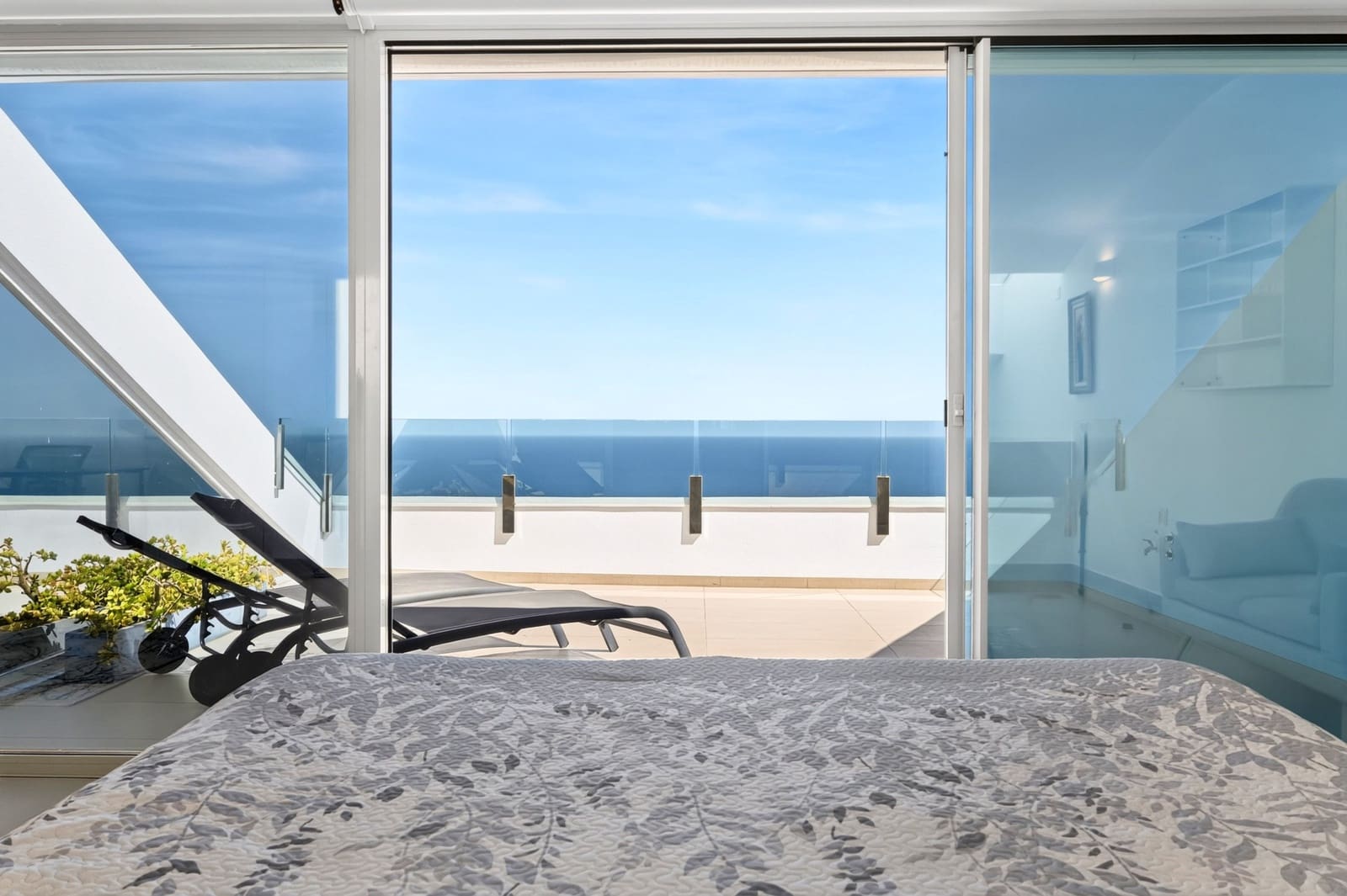 3 sypialnia Penthouse na sprzedaż w Benalmadena Costa z basenem garażem - 1 095 000 € (Ref: 9494841)