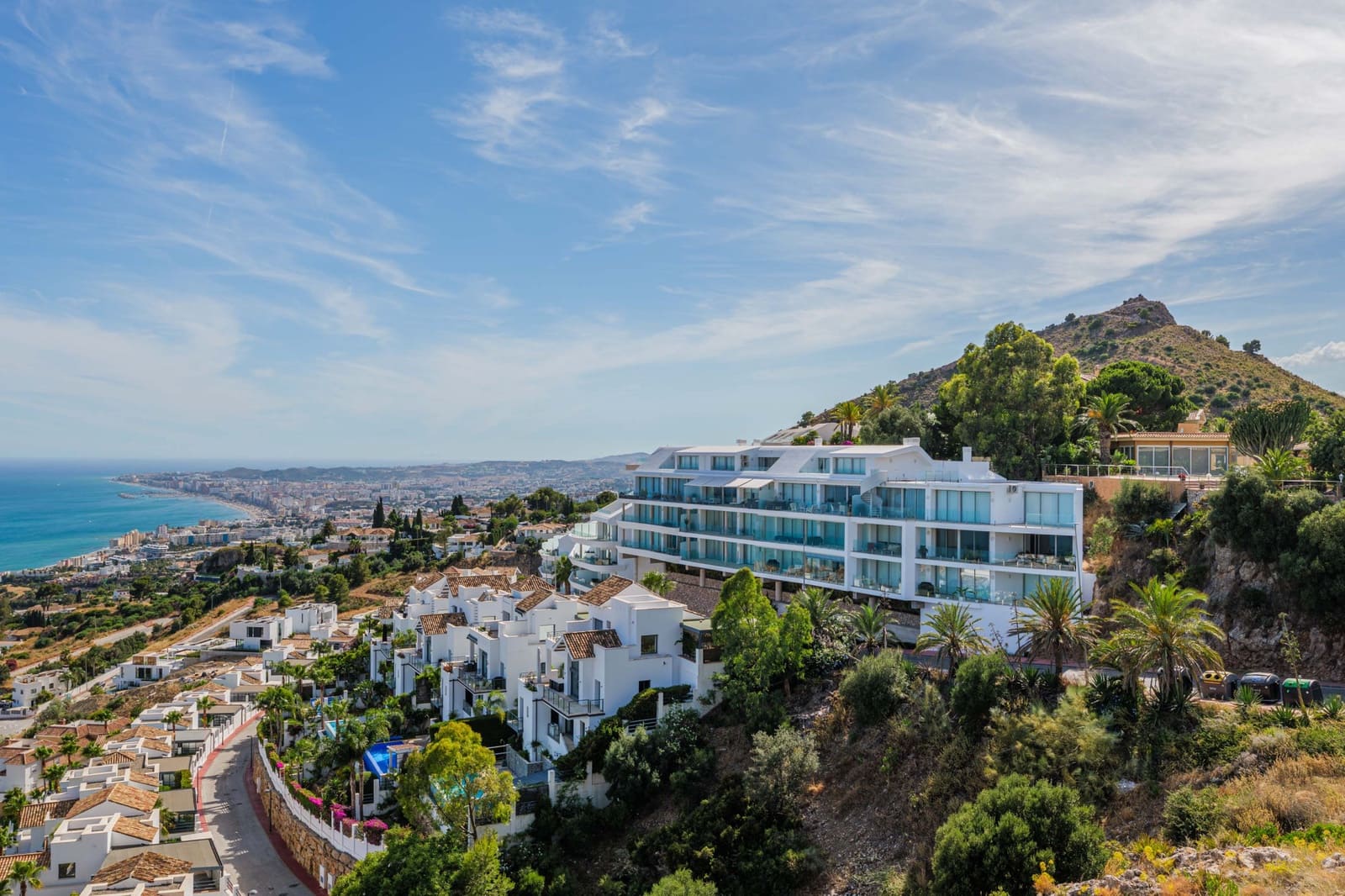 3 sypialnia Penthouse na sprzedaż w Benalmadena Costa z basenem garażem - 1 095 000 € (Ref: 9494841)
