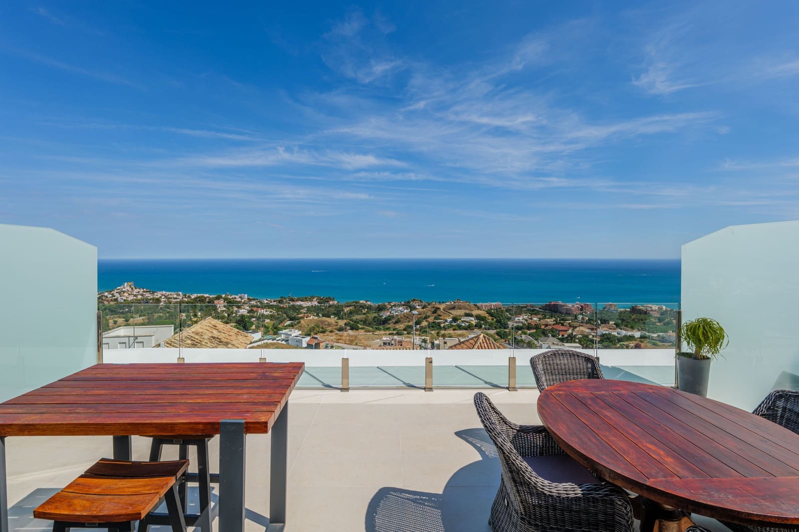 3 sypialnia Penthouse na sprzedaż w Benalmadena Costa z basenem garażem - 1 095 000 € (Ref: 9494841)