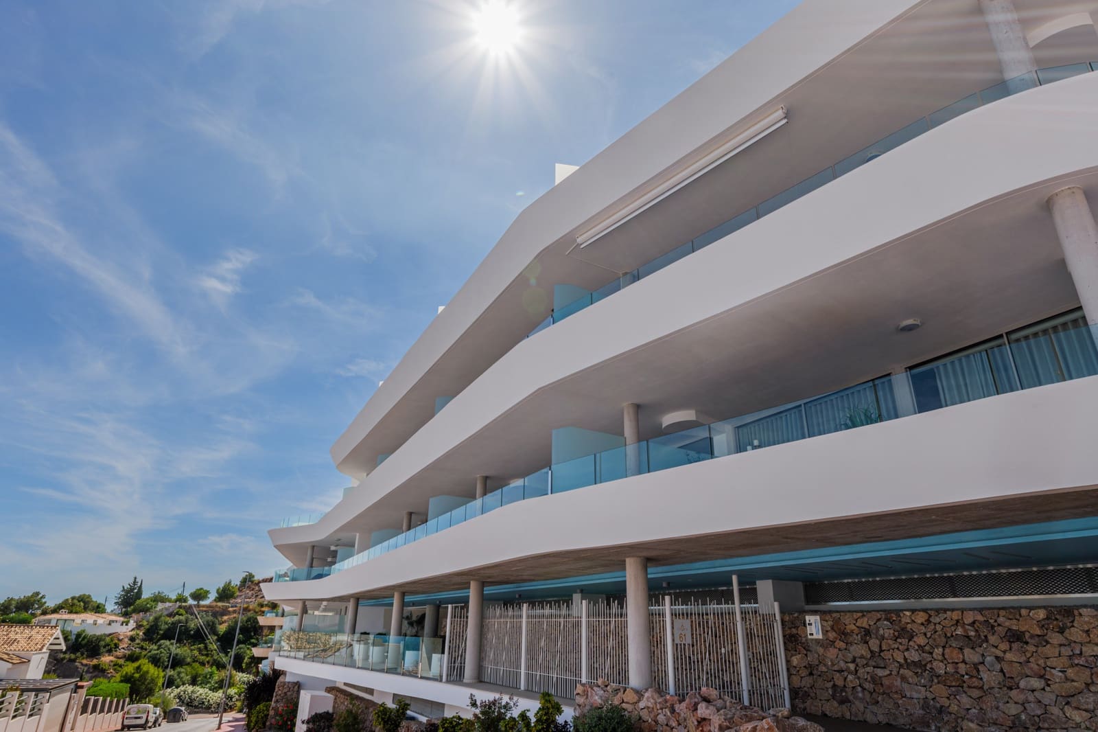 3 sypialnia Penthouse na sprzedaż w Benalmadena Costa z basenem garażem - 1 095 000 € (Ref: 9494841)