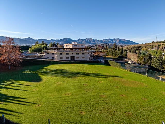 10 soveværelse Finca/Landehus til salg i Alhaurín de la Torre med swimmingpool garage - € 3.900.000 (Ref: 9497023)