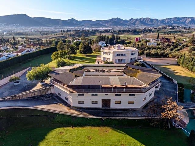10 Zimmer Finca/Landgut zu verkaufen in Alhaurín de la Torre mit Pool Garage - 3.900.000 € (Ref: 9497023)