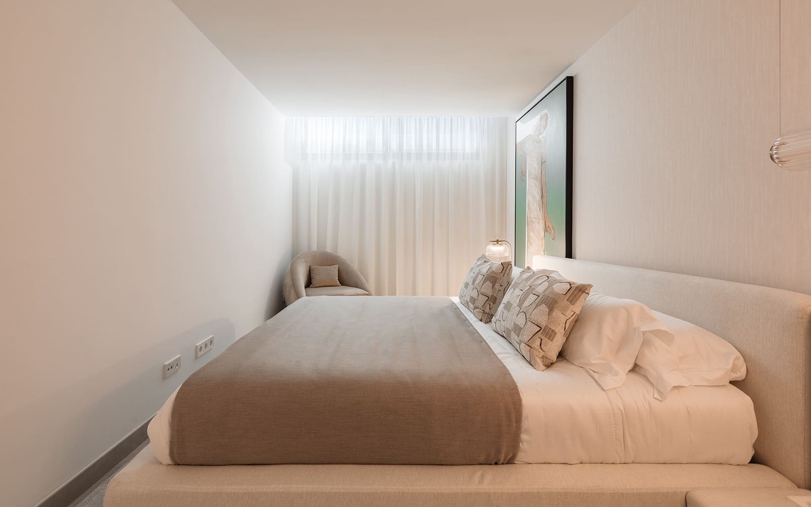 5 sypialnia Willa na sprzedaż w El Paraiso z basenem garażem - 2 485 000 € (Ref: 9504049)