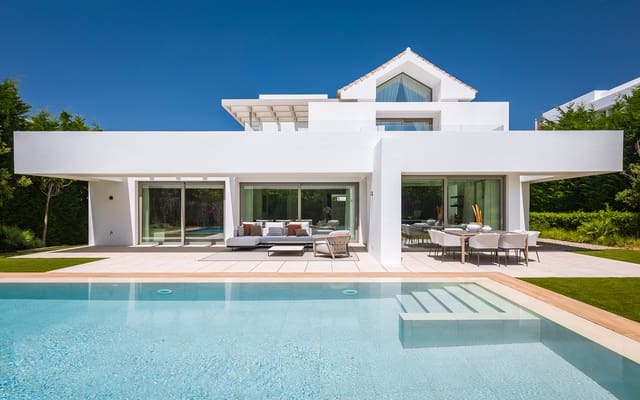 5 soveværelse Villa til salg i El Paraiso, Estepona med swimmingpool garage - € 2.485.000 (Ref: 9504049)