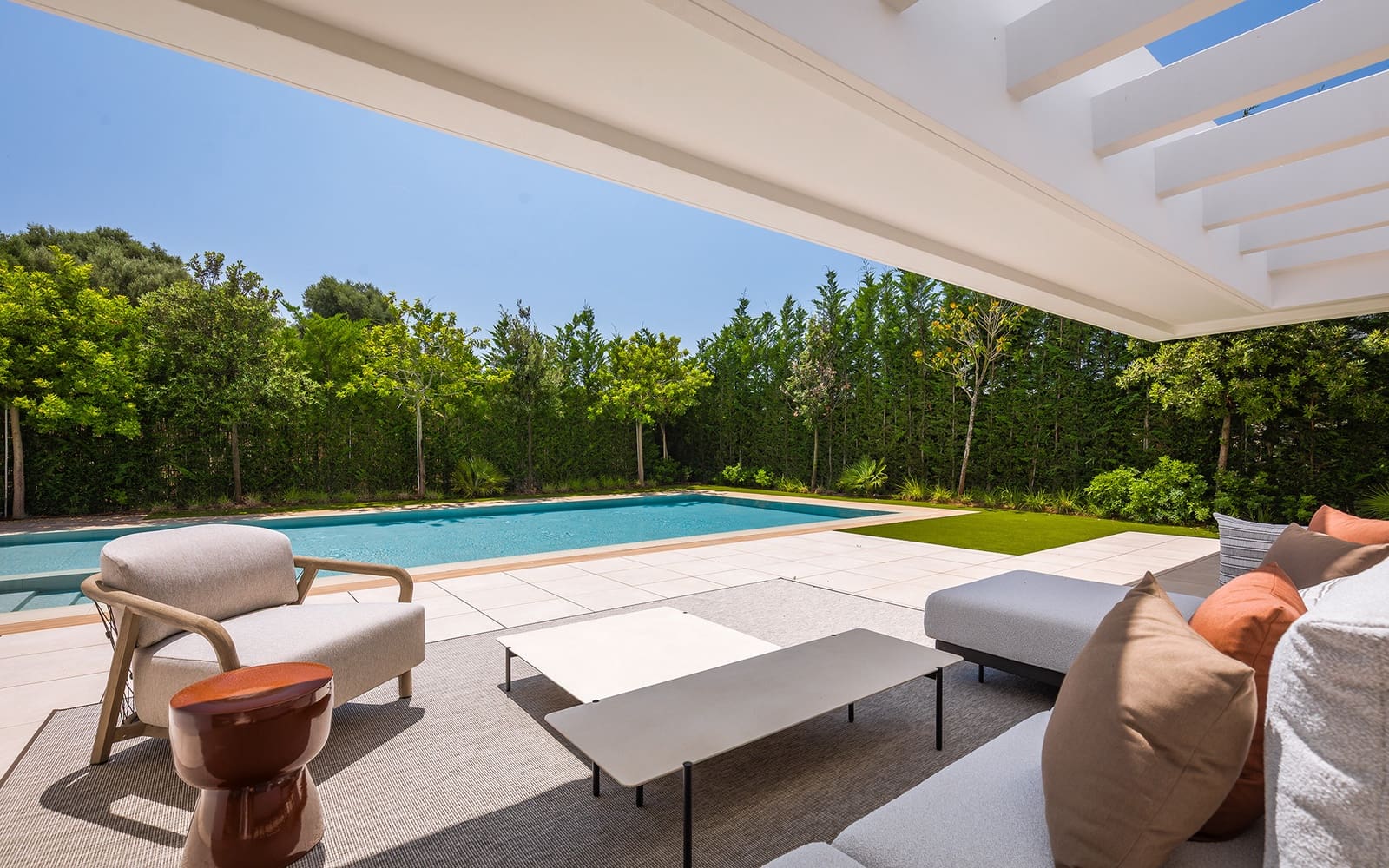 5 sypialnia Willa na sprzedaż w El Paraiso z basenem garażem - 2 485 000 € (Ref: 9504049)
