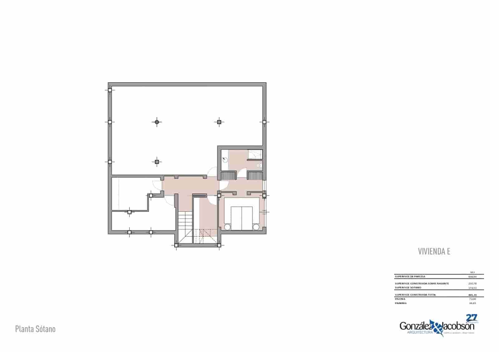 5 sovrum Villa till salu i El Paraiso med pool garage - 2 495 000 € (Ref: 9504050)