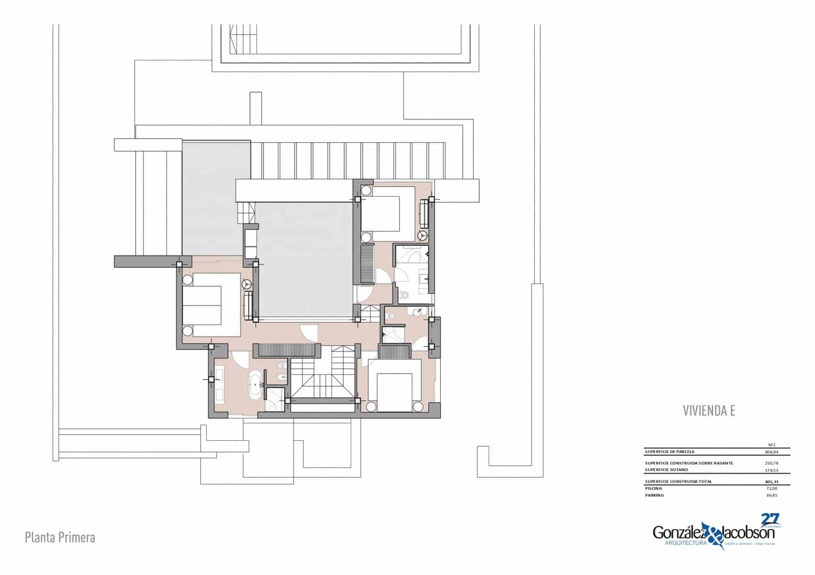 5 sovrum Villa till salu i El Paraiso med pool garage - 2 495 000 € (Ref: 9504050)