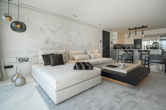 3 quarto Apartamento para venda em Puerto Banus, Marbella com garagem - 2 750 000 € (Ref: 9504054)