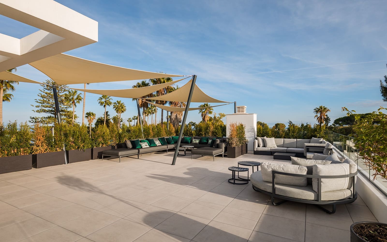 7 slaapkamer Villa te koop in Sotogrande met zwembad garage - € 12.995.000 (Ref: 9504057)