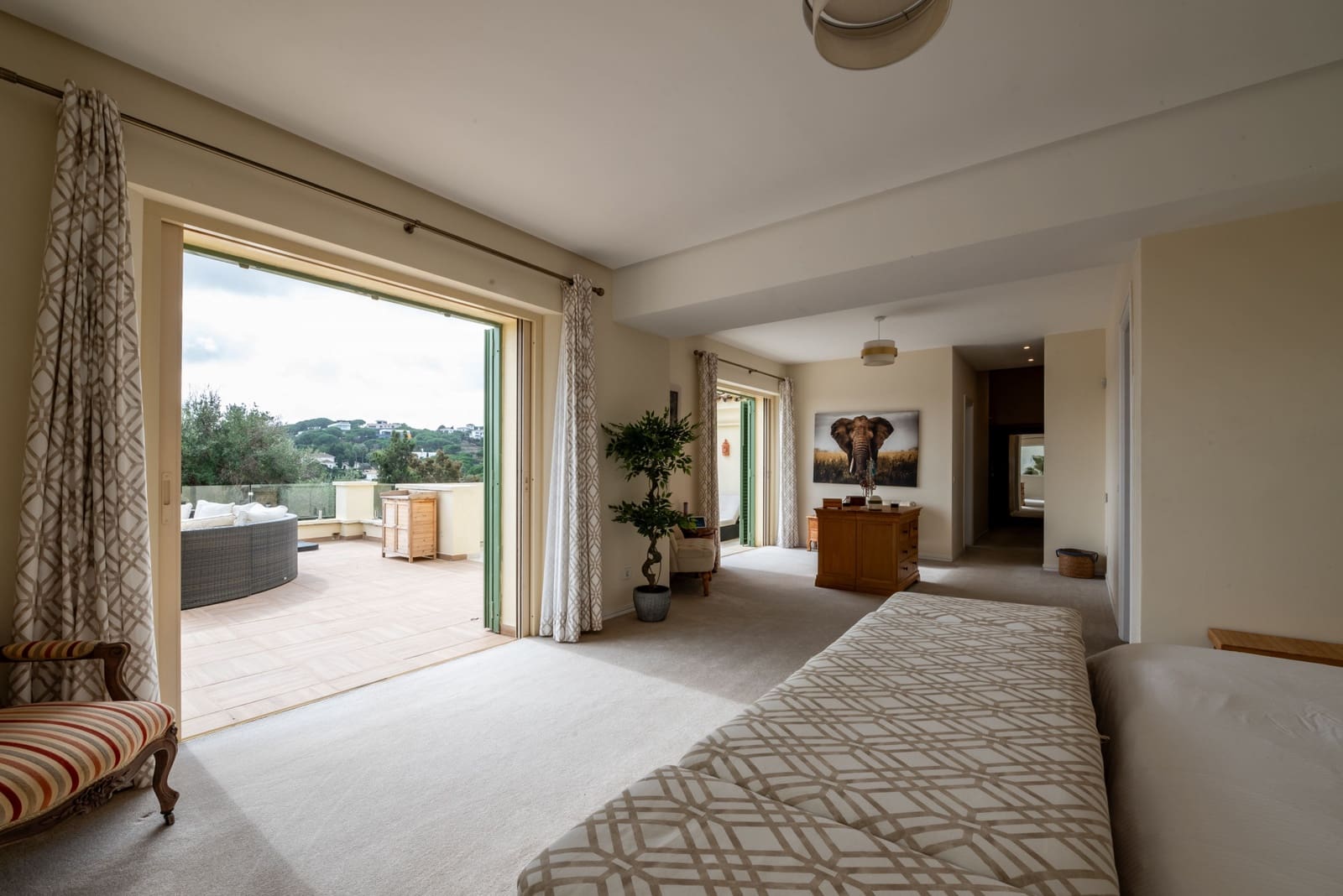 7 bedroom Villa for sale in Sotogrande with pool garage - € 2,950,000 (Ref: 9504058)