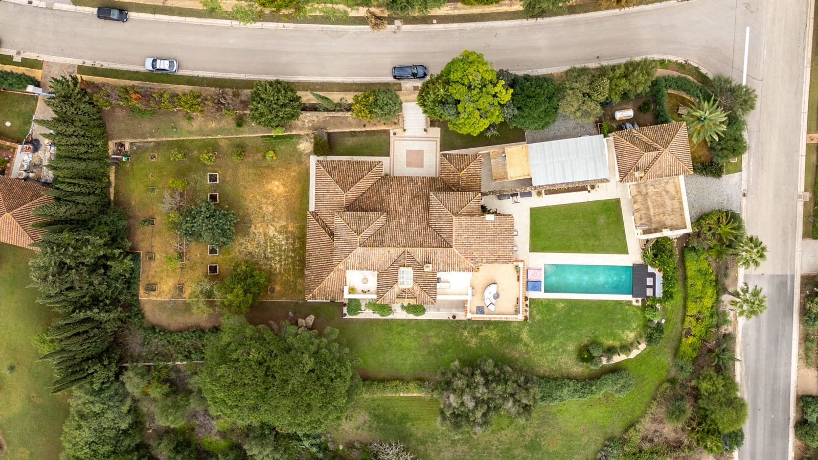 7 bedroom Villa for sale in Sotogrande with pool garage - € 2,950,000 (Ref: 9504058)