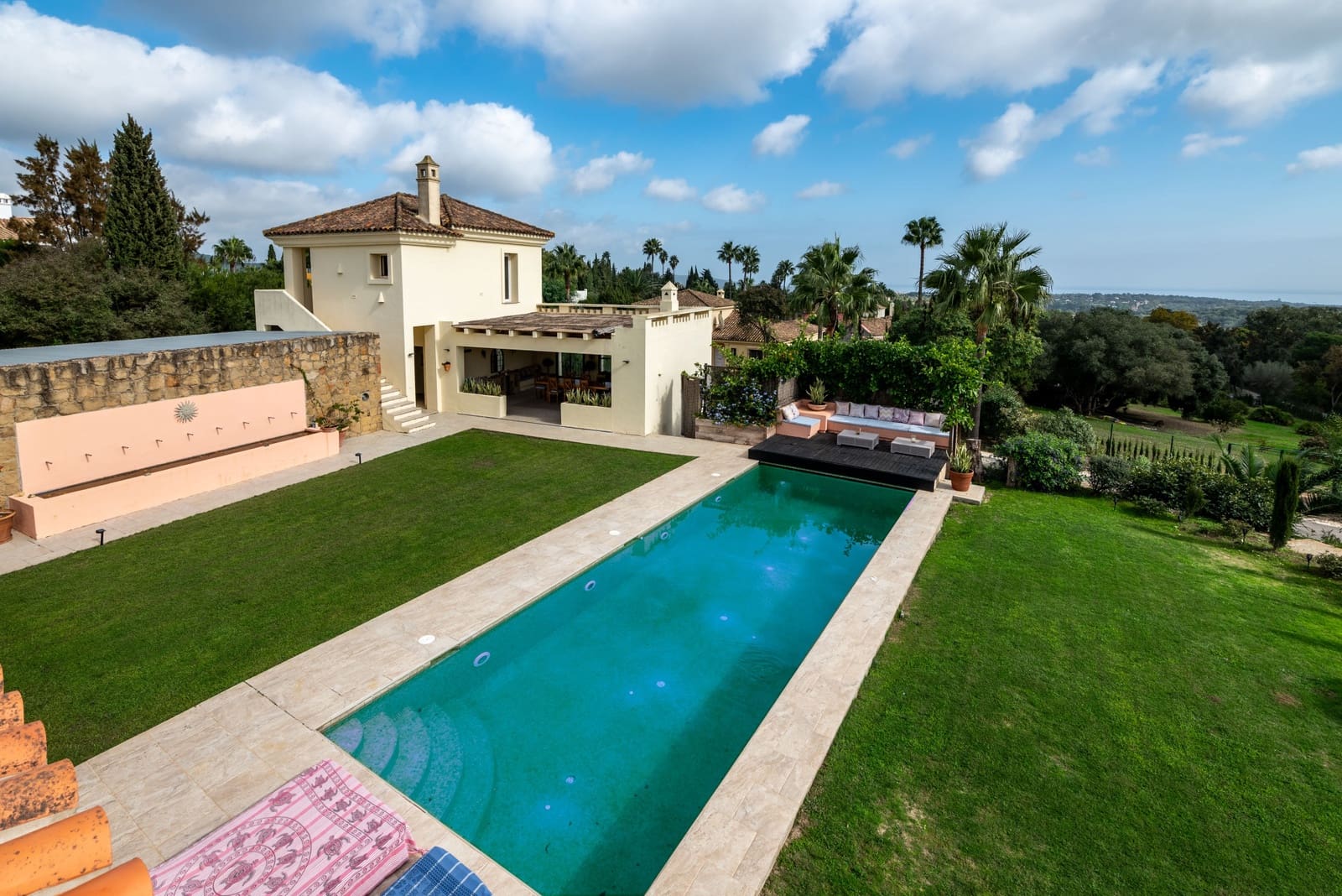 7 bedroom Villa for sale in Sotogrande with pool garage - € 2,950,000 (Ref: 9504058)