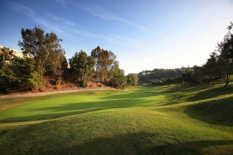 4 bedroom Townhouse for sale in La Quinta with garage - € 875,000 (Ref: 9508533)