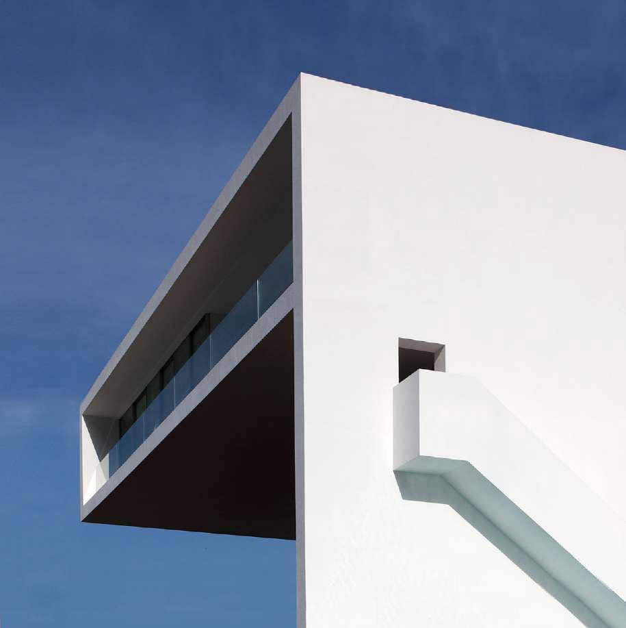 6 bedroom Villa for sale in Sotogrande with pool garage - € 5,060,000 (Ref: 9512091)