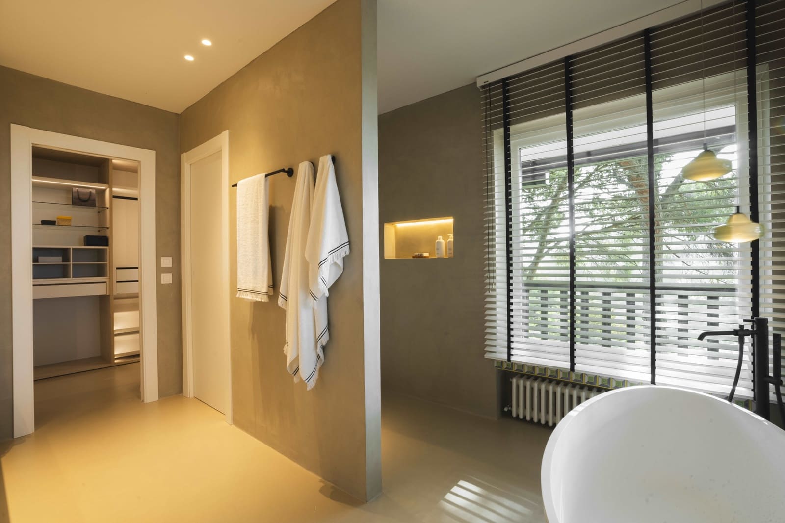 6 soveværelse Villa til salg i Malaga by med swimmingpool garage - € 6.700.000 (Ref: 9512093)