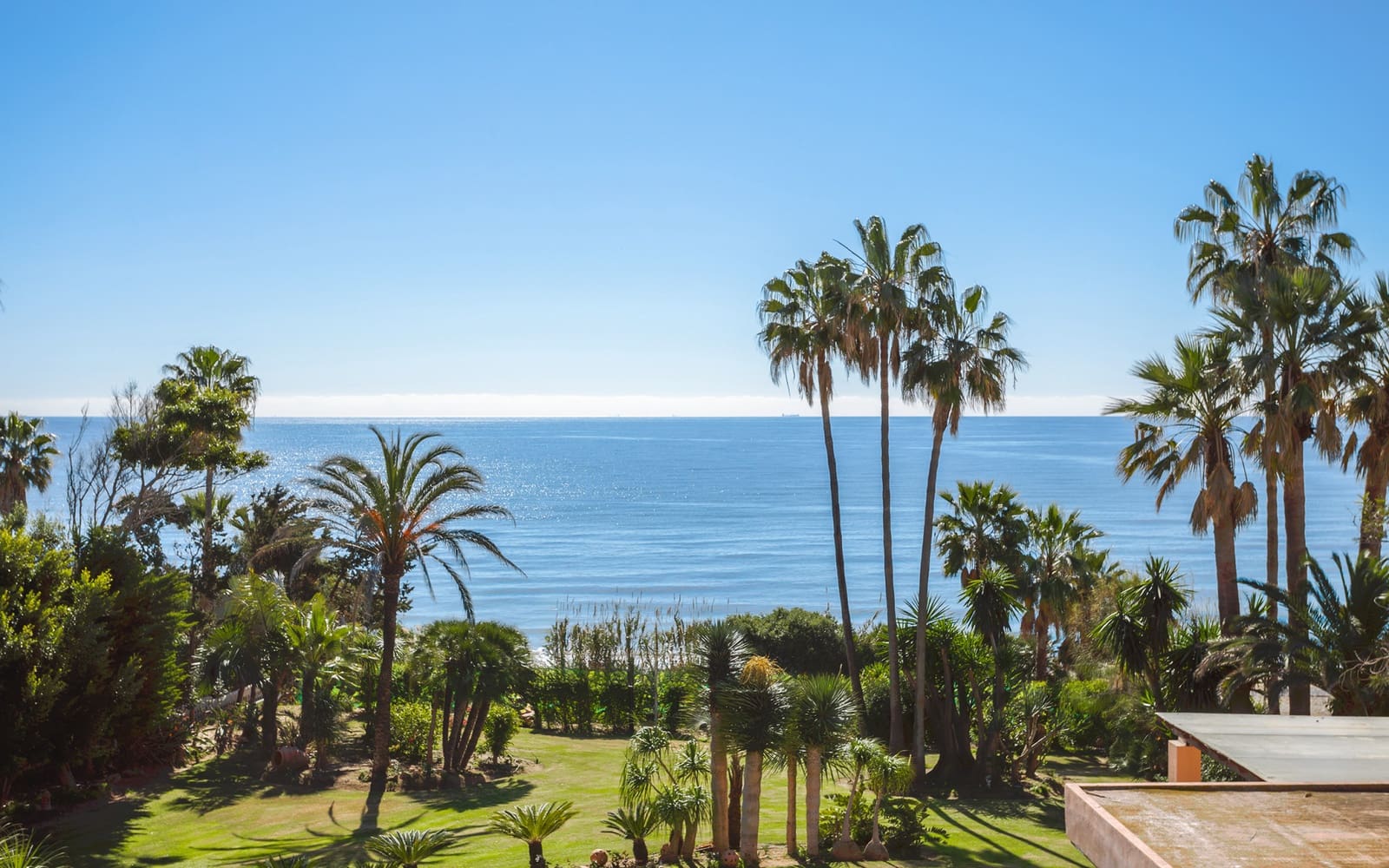 8 bedroom Villa for sale in Estepona with pool - € 6,500,000 (Ref: 9512096)