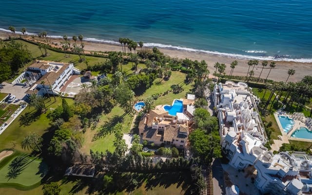 8 soverom Villa til salgs i Estepona med svømmebasseng - € 6 500 000 (Ref: 9512096)