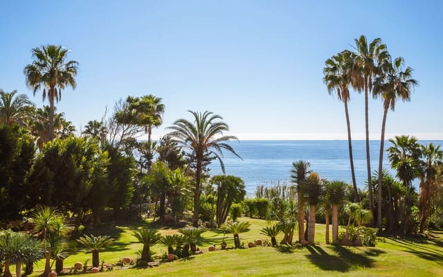 8 soverom Villa til salgs i Estepona med svømmebasseng - € 6 500 000 (Ref: 9512096)