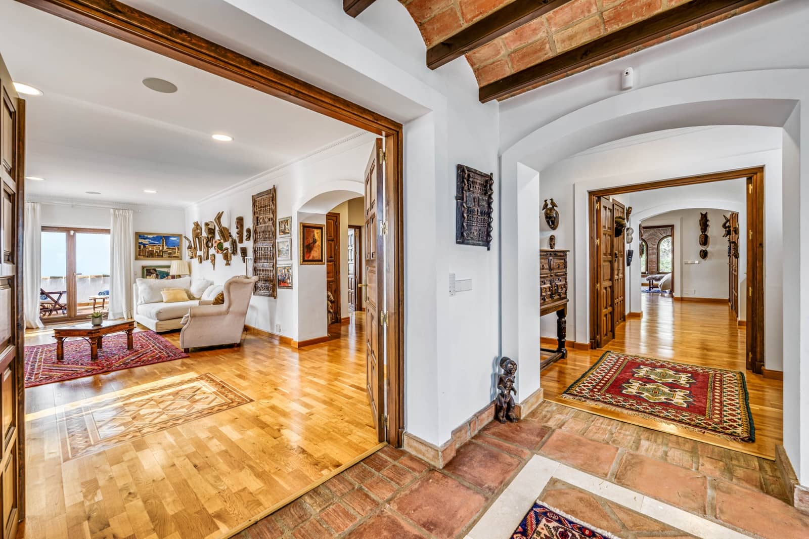 7 soveværelse Finca/Landehus til salg i Marbella med swimmingpool garage - € 7.975.000 (Ref: 9512097)