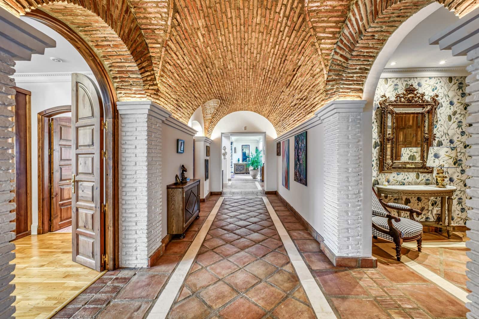7 bedroom Finca/Country House for sale in Marbella with pool garage - € 7,975,000 (Ref: 9512097)