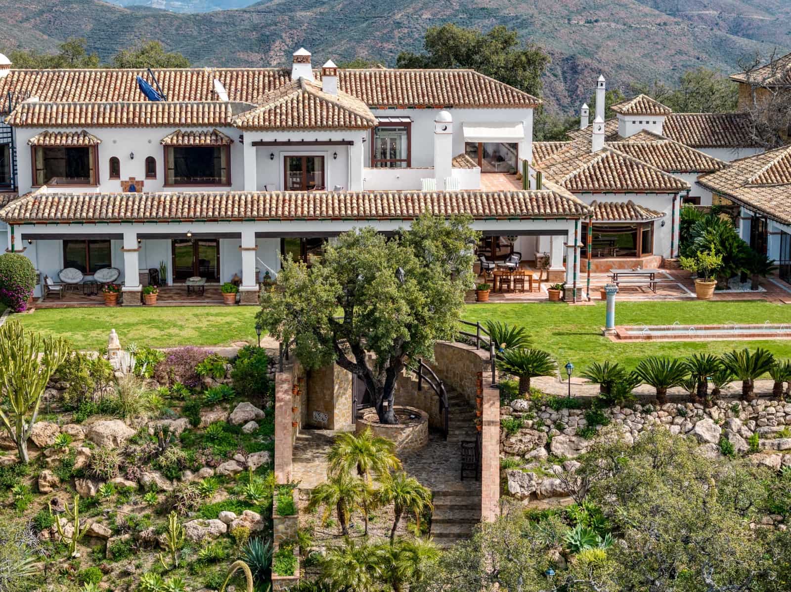 7 bedroom Finca/Country House for sale in Marbella with pool garage - € 7,975,000 (Ref: 9512097)