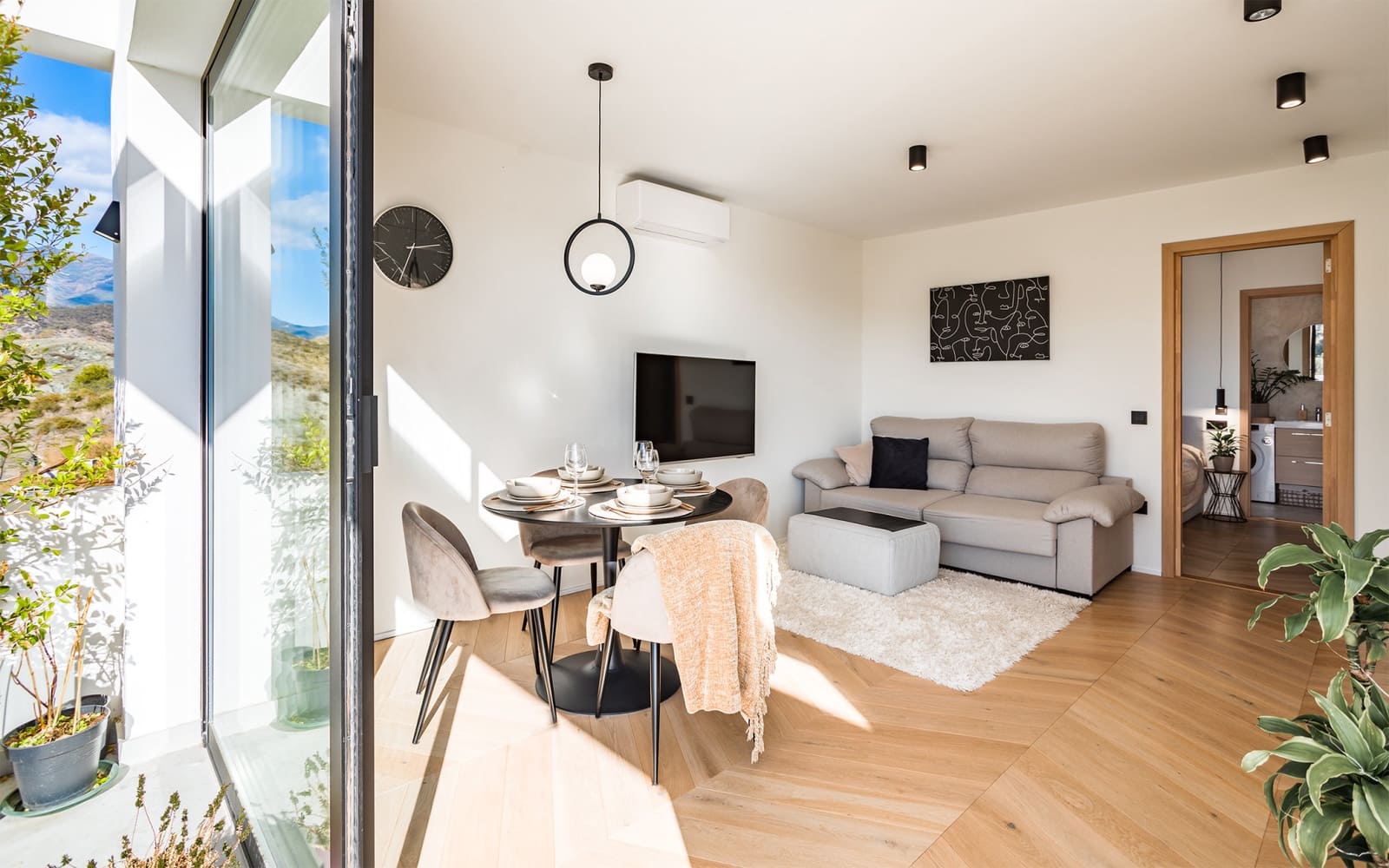 5 Zimmer Villa zu verkaufen in Benahavis mit Pool Garage - 1.299.000 € (Ref: 9533372)