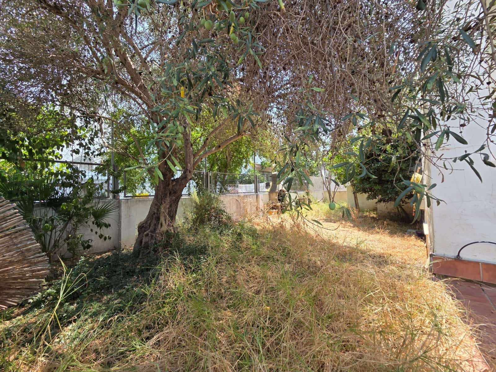 4 quarto Moradia Geminada para venda em Marbella com piscina garagem - 735 000 € (Ref: 9536687)