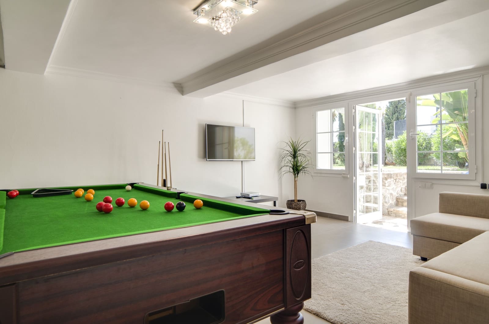 8 soverom Villa til salgs i Marbella med svømmebasseng garasje - € 4 500 000 (Ref: 9543154)