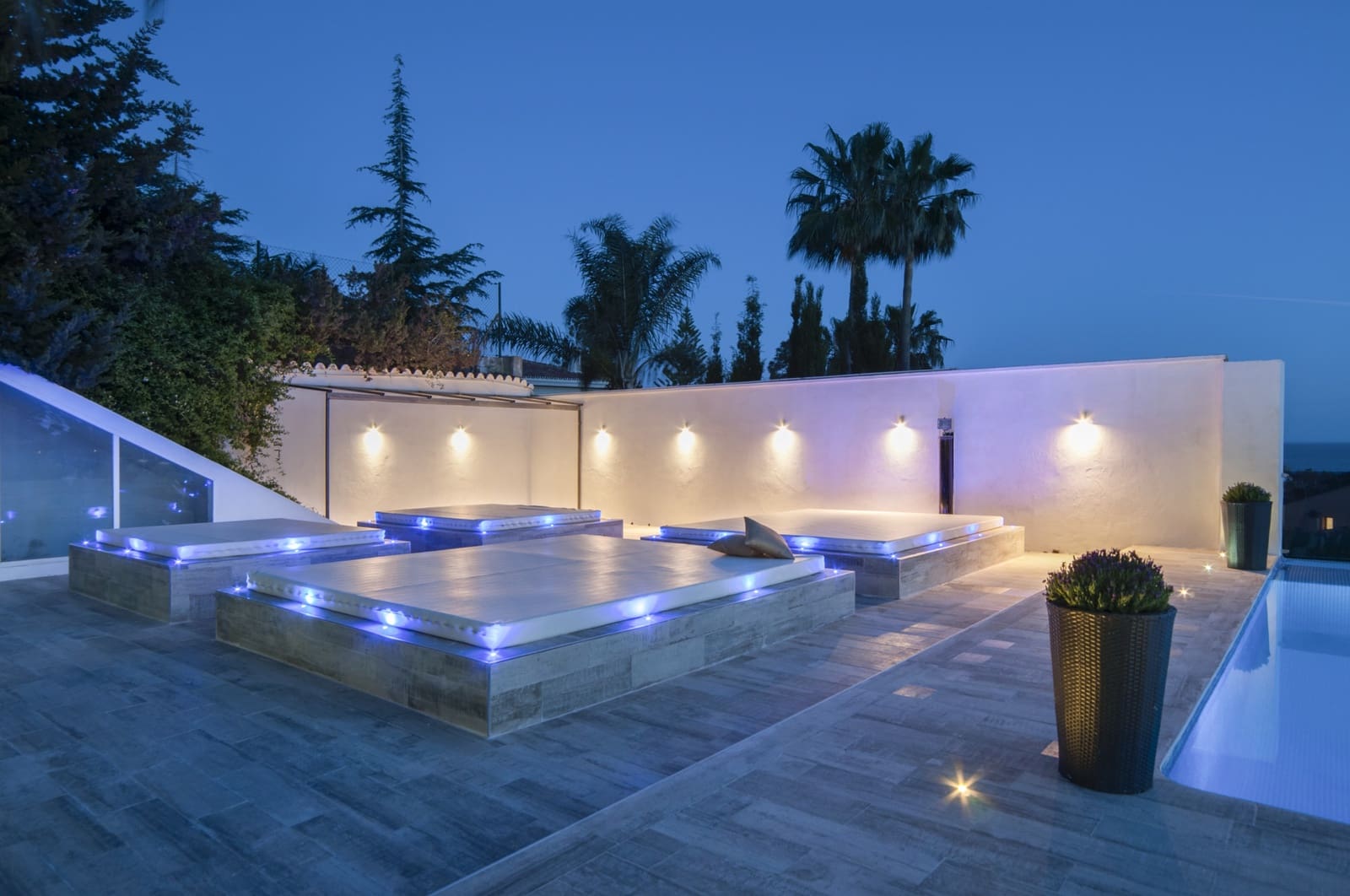 8 soverom Villa til salgs i Marbella med svømmebasseng garasje - € 4 500 000 (Ref: 9543154)