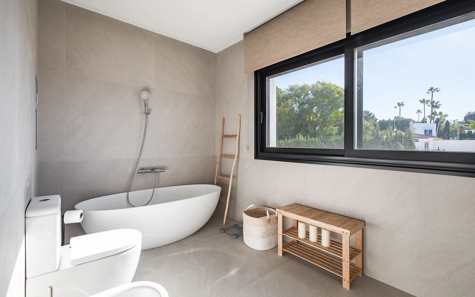 4 quarto Moradia para venda em Guadalmina com piscina garagem - 2 595 000 € (Ref: 9543155)