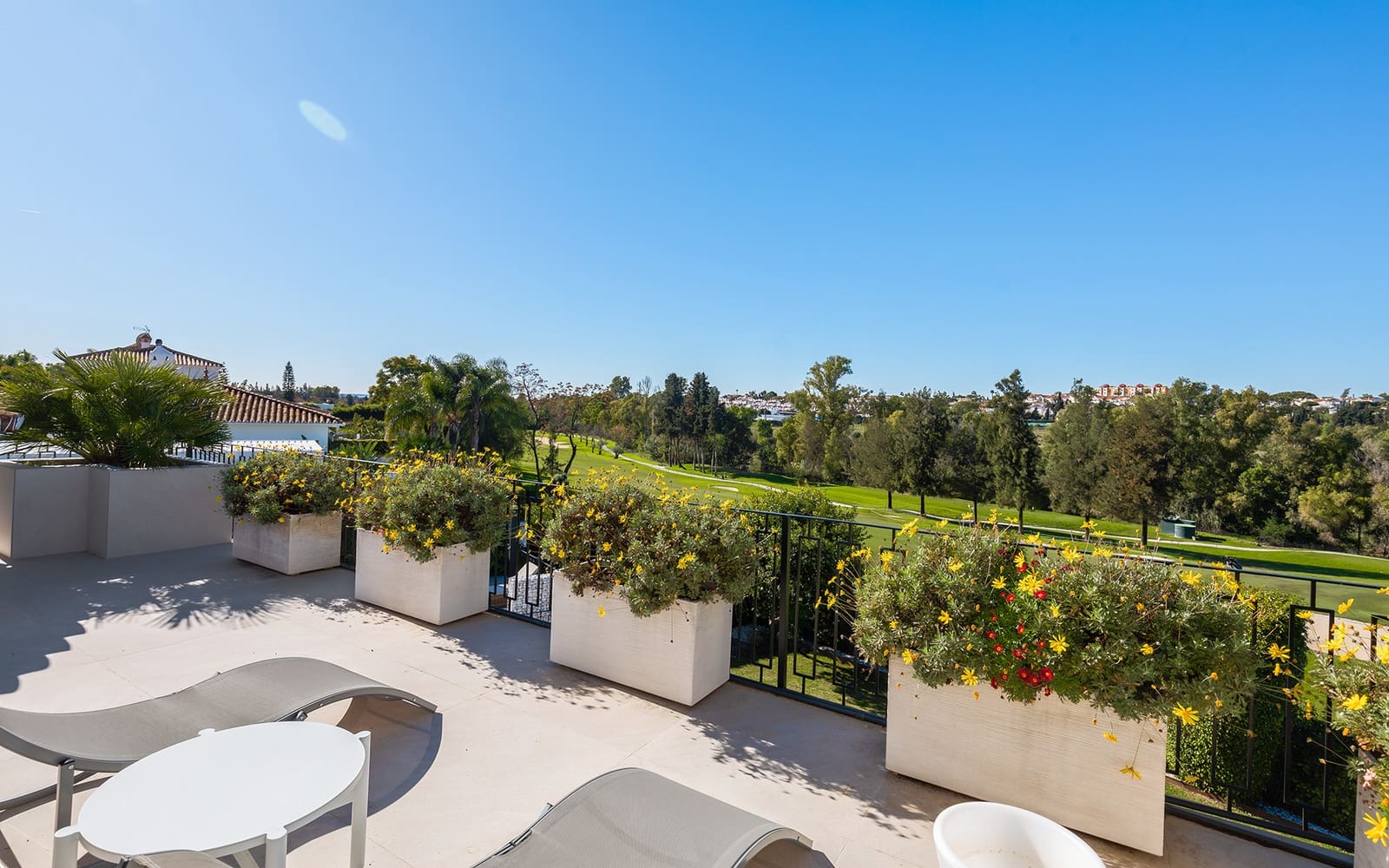 4 quarto Moradia para venda em Guadalmina com piscina garagem - 2 595 000 € (Ref: 9543155)