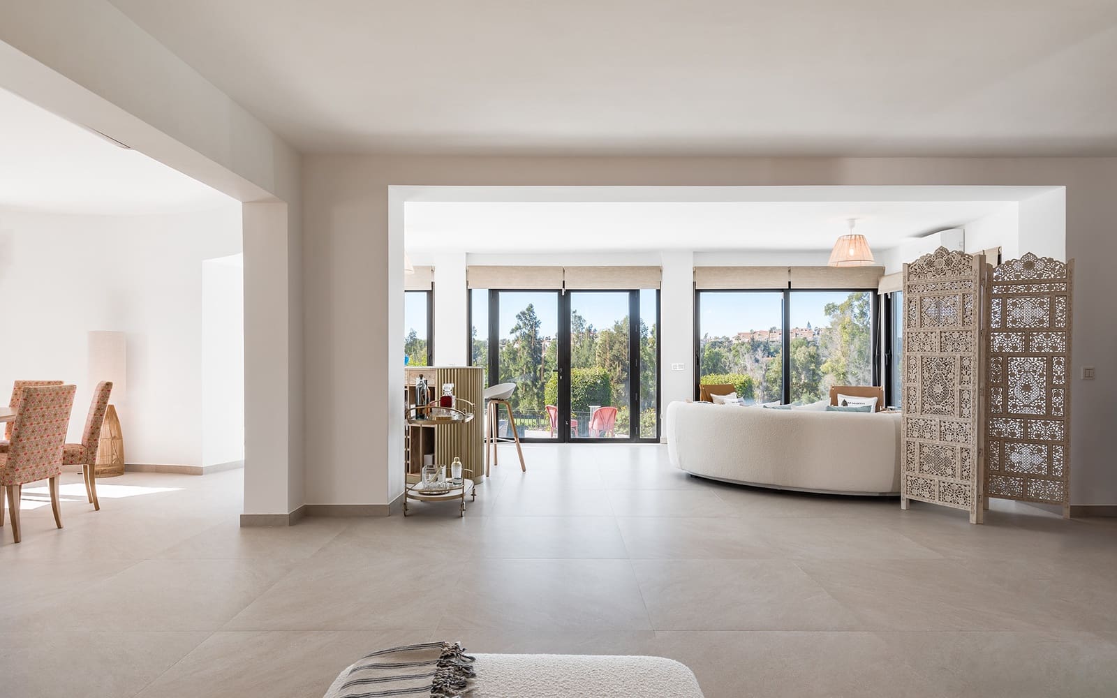 4 bedroom Villa for sale in Guadalmina with pool garage - € 2,395,000 (Ref: 9543155)