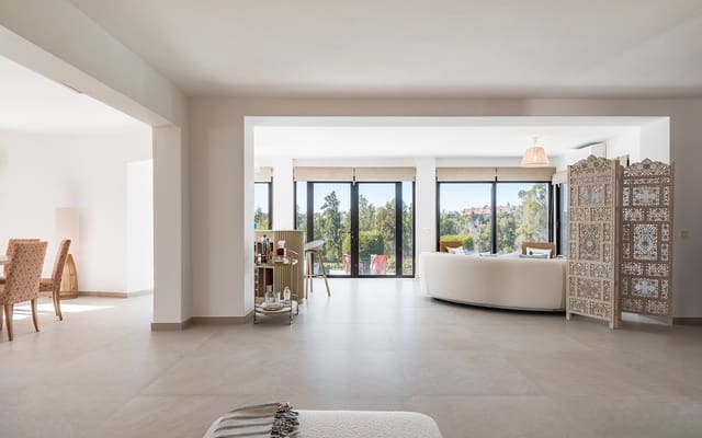 4 quarto Moradia para venda em Guadalmina Alta, Marbella com piscina garagem - 2 395 000 € (Ref: 9543155)