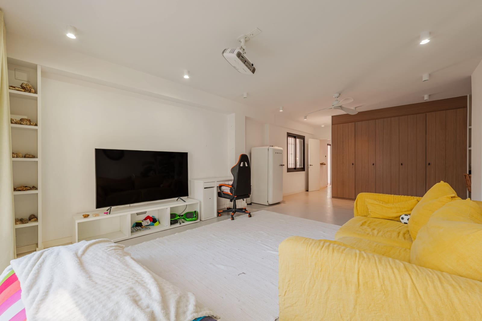 4 slaapkamer Villa te koop in Malaga stad met zwembad garage - € 1.620.000 (Ref: 9543157)