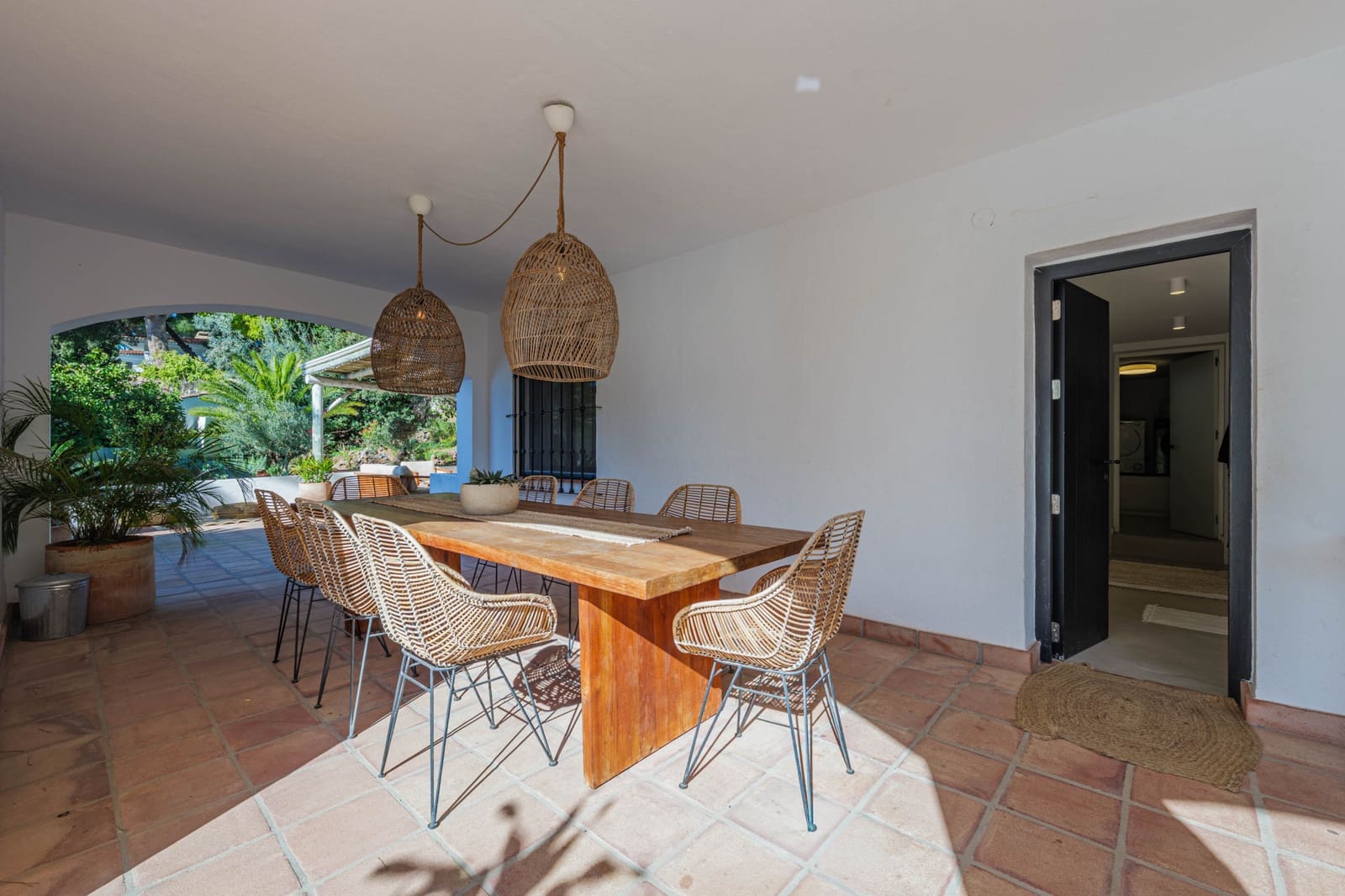 4 slaapkamer Villa te koop in Malaga stad met zwembad garage - € 1.620.000 (Ref: 9543157)