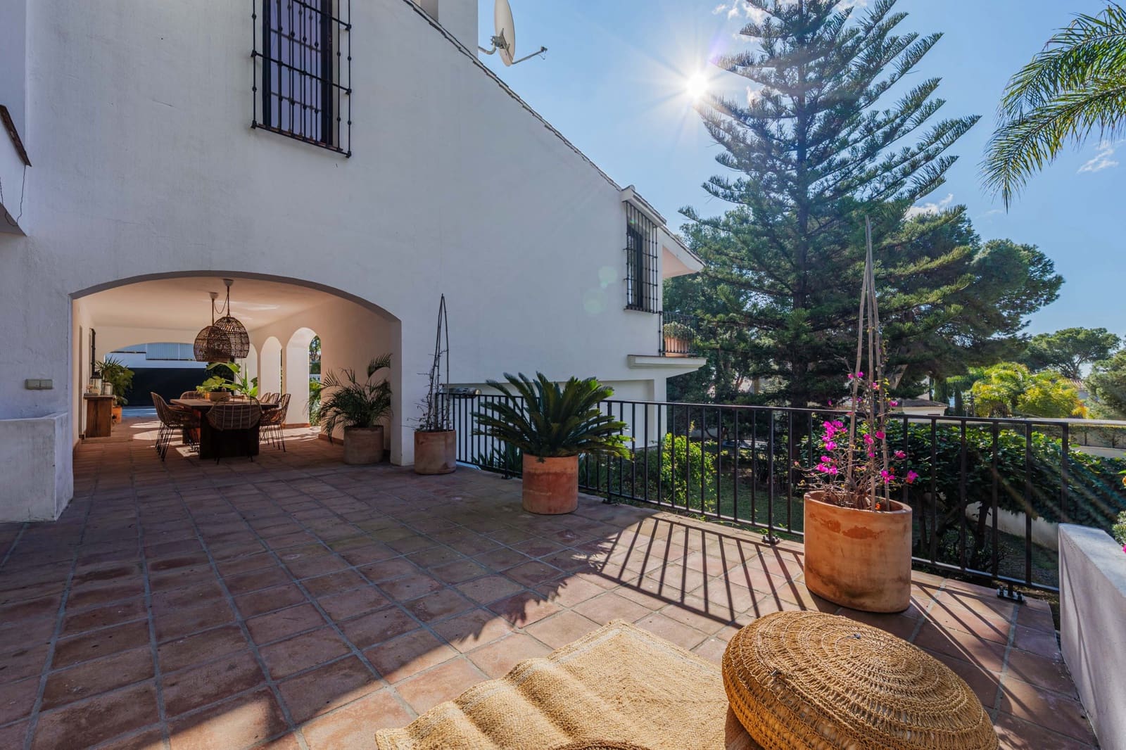 4 slaapkamer Villa te koop in Malaga stad met zwembad garage - € 1.620.000 (Ref: 9543157)