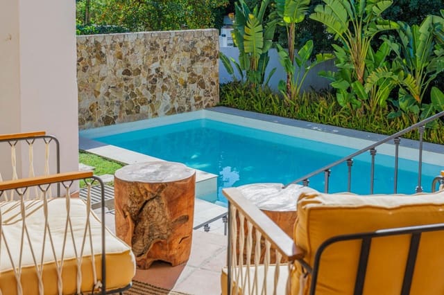 4 soverom Villa til salgs i Málaga by med svømmebasseng garasje - € 1 520 000 (Ref: 9543157)