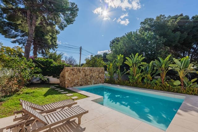 4 soverom Villa til salgs i Málaga by med svømmebasseng garasje - € 1 520 000 (Ref: 9543157)