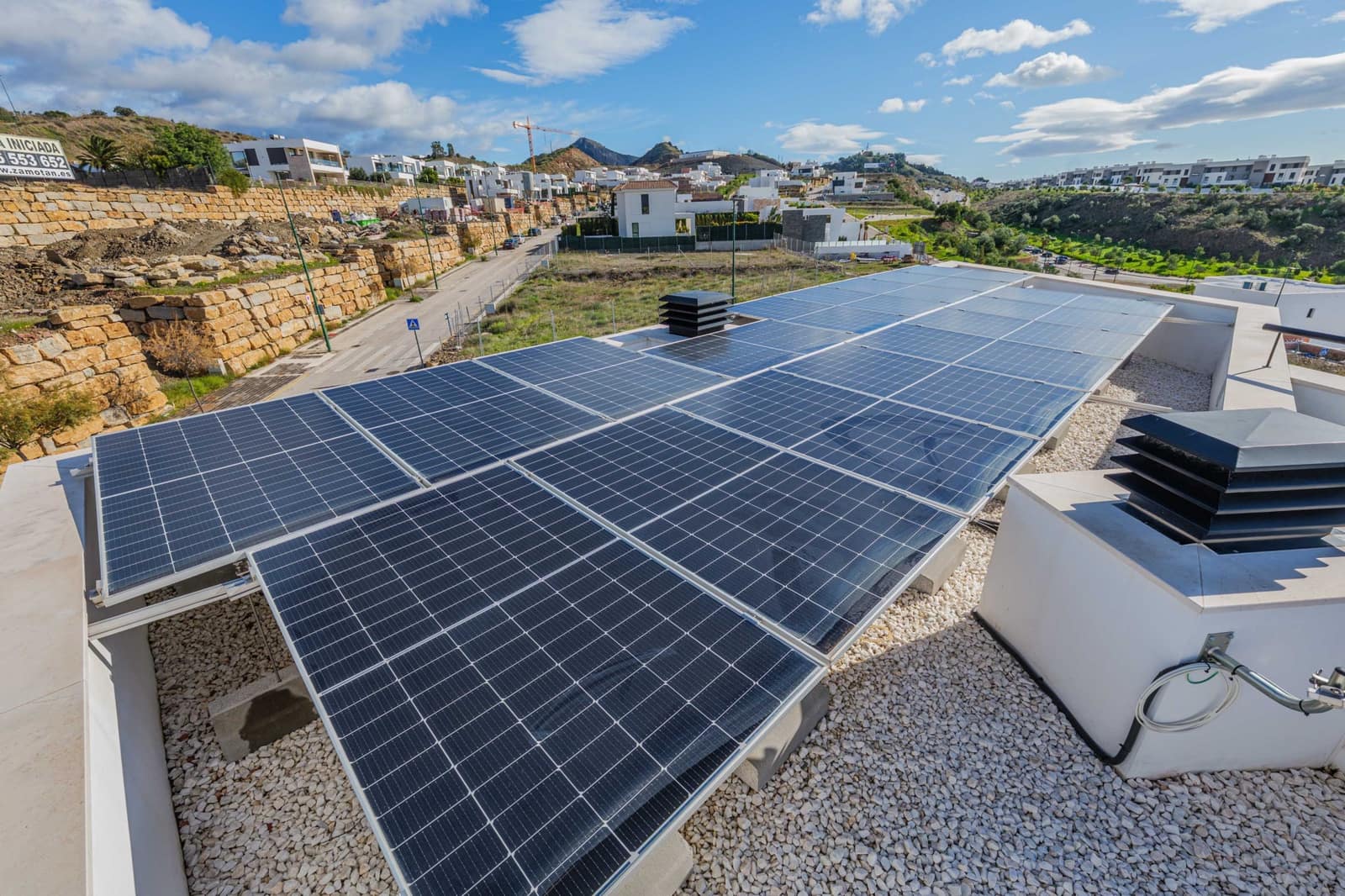 Chalet de 3 habitaciones en Málaga ciudad en venta con piscina garaje - 3.000.000 € (Ref: 9557767)