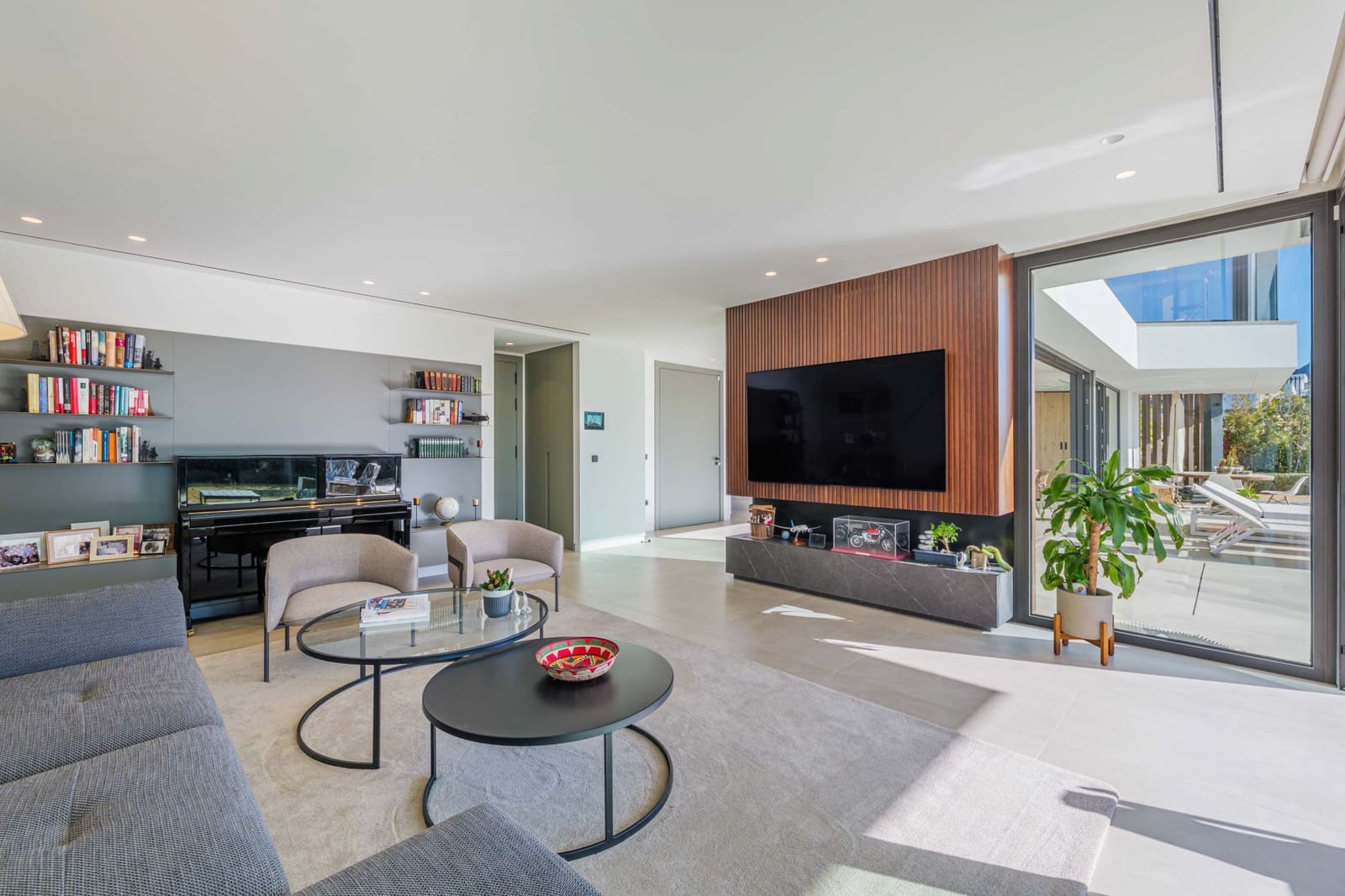 3 makuuhuone Huvila myytävänä paikassa Malaga kaupunki mukana uima-altaan 
autotalli - 3 000 000 € (Ref: 9557767)