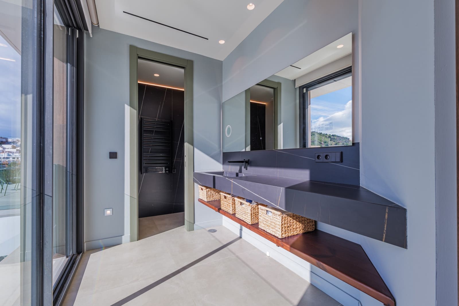 3 Zimmer Villa zu verkaufen in Malaga Stadt mit Pool Garage - 3.000.000 € (Ref: 9557767)